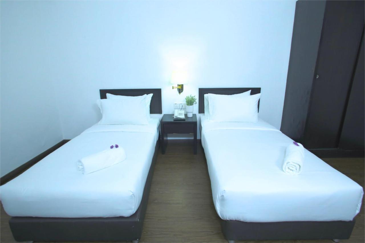 Hotel Pandan Johor Bahru Exterior photo