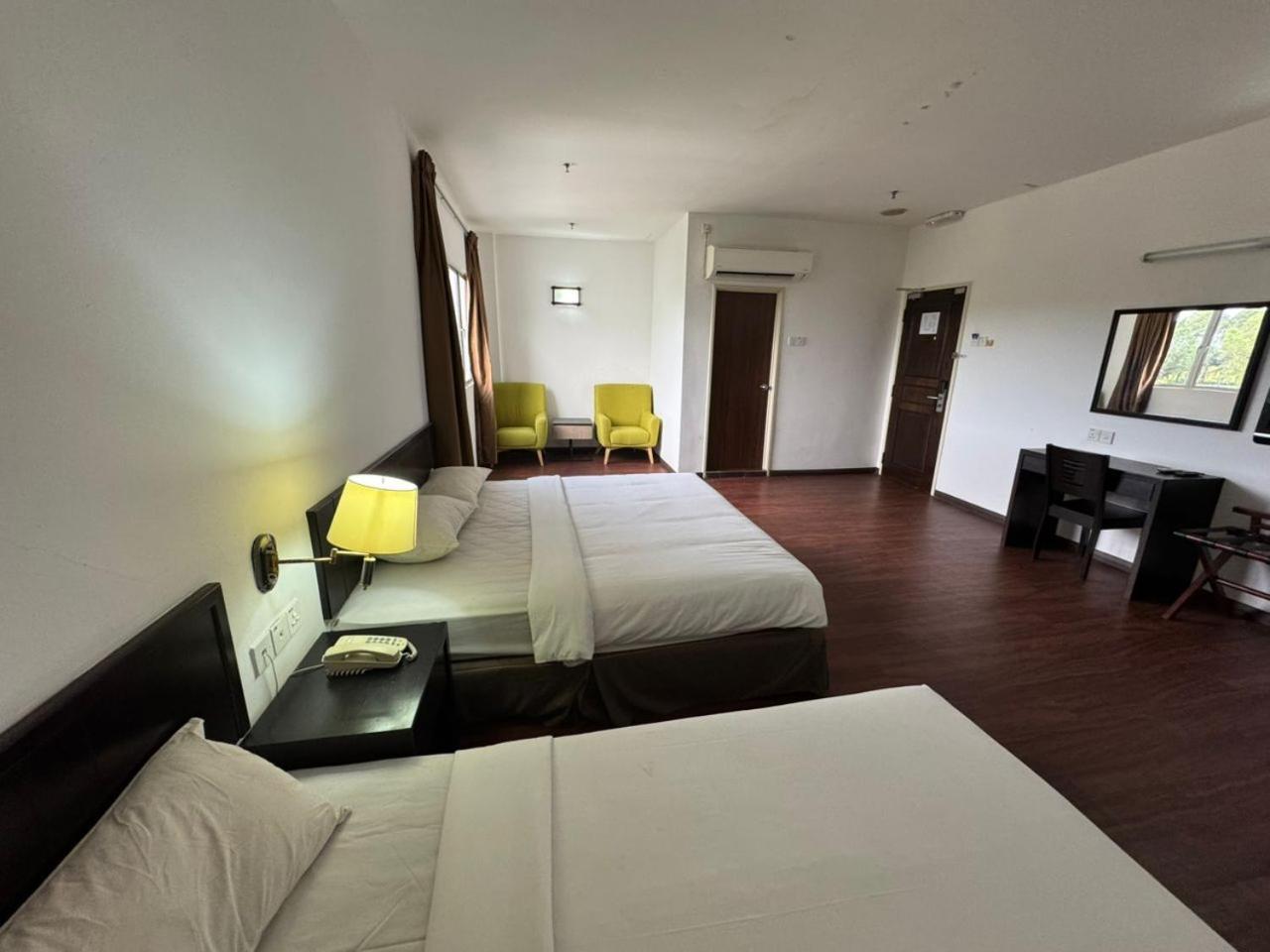 Hotel Pandan Johor Bahru Exterior photo